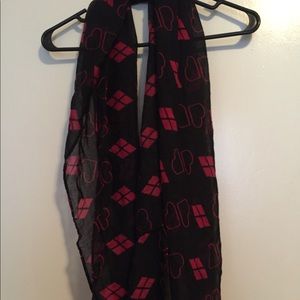 Harley Quinn scarf